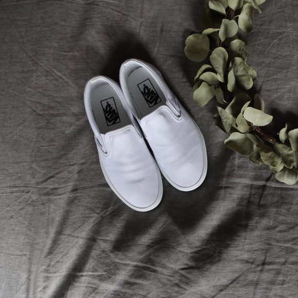 white vans womens size 6